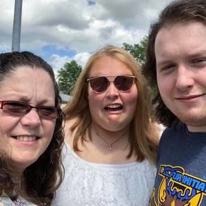 Meet your Posher, Tarah